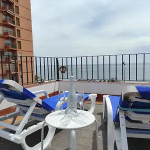 Apartamento ático Primera Linea Marina, Fuengirola